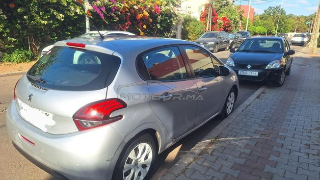 Peugeot 208 Essence Manuelle 2017 à Temara