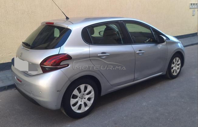 Peugeot 208 Essence Manuelle 2017 à Temara