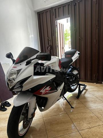 سوزوكي GSXR 600 - 2