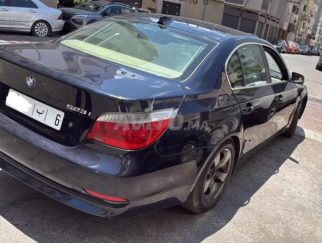 BMW 523i عدد كيلومترات قليل / صيانة محدثة - 2