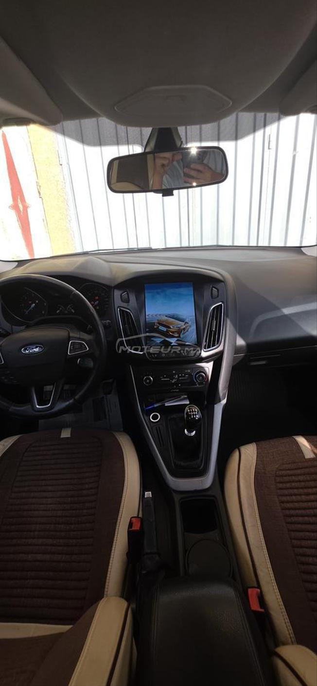 véhicule Ford état très bon