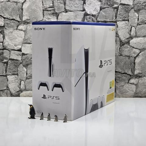 SONY PS5 Slim Standard NEUF avec 2 manettes - 2