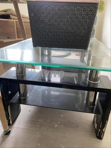 Fauteuil en cuir, table et lit IKEA avec matelas - 2