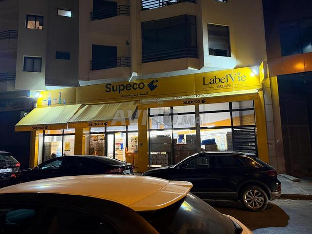 MAGASIN À VENDRE LOUER À SUPECO