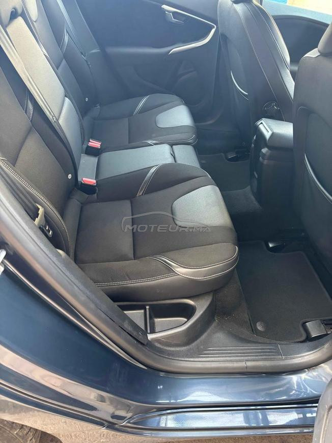 Volvo V40 Diesel Automatique 2019 à Casablanca