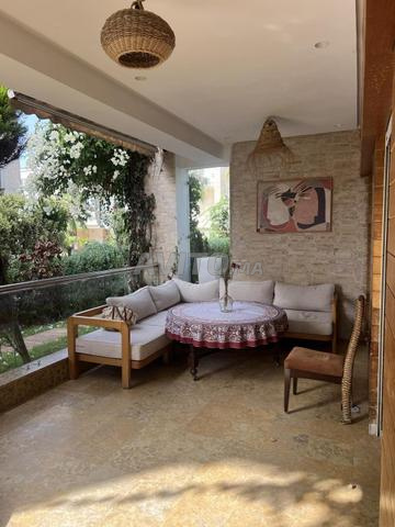 Rez de jardin luxueux (location vacances)