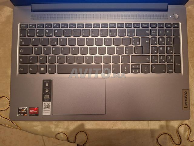 Lenovo IdeaPad Slim 3 Ryzen 5 16GB 512GB - 2