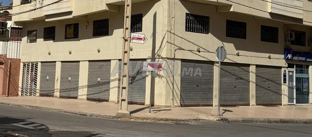 ساروت للبيع محلات تجارية قرب محكمة الأسرة - 2