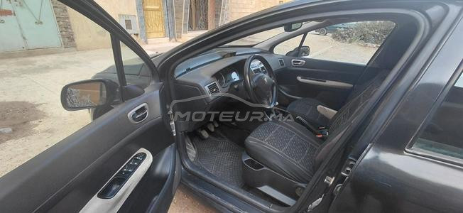 Peugeot 308 2011 très bon état 