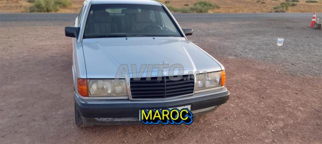 Mercedes Benz 190 - 2