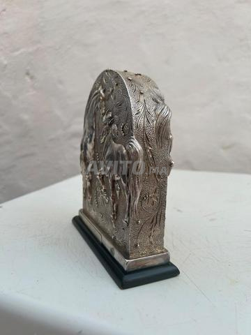 تحفة فنية معدنية فضية حصانين ذكرى 25 سنة - 2