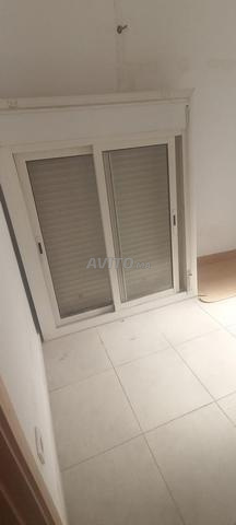 نوافذ ألمنيوم جديدة مع ستائر - 2