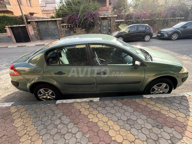 Renault Megane Essence Automatique 2005 - 2