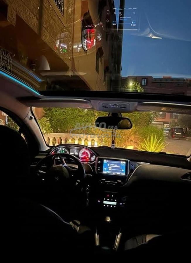 Peugeot 208 Diesel Manuelle 2018 à Settat