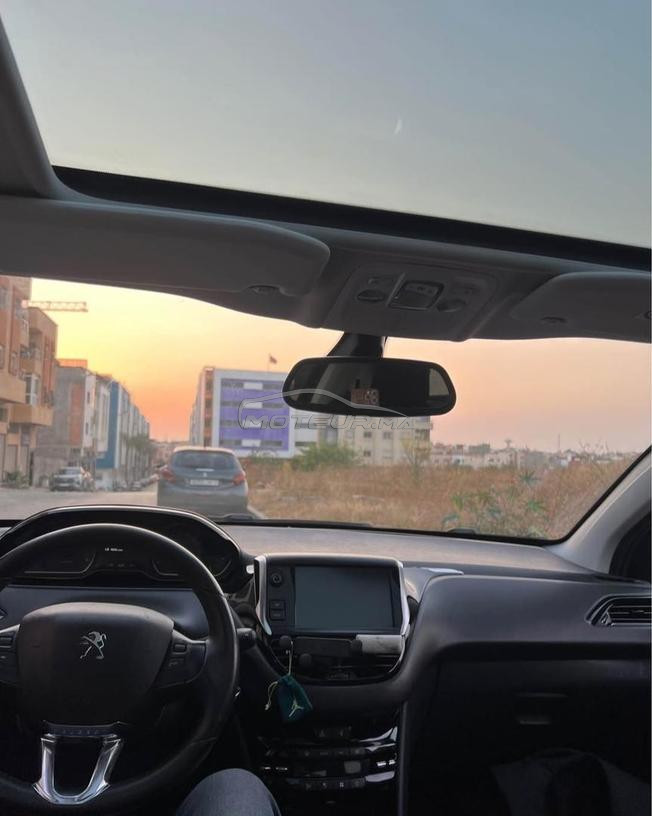 Peugeot 208 Diesel Manuelle 2018 à Settat