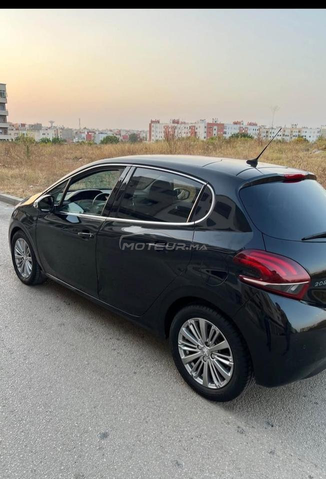 Peugeot 208 Diesel Manuelle 2018 à Settat