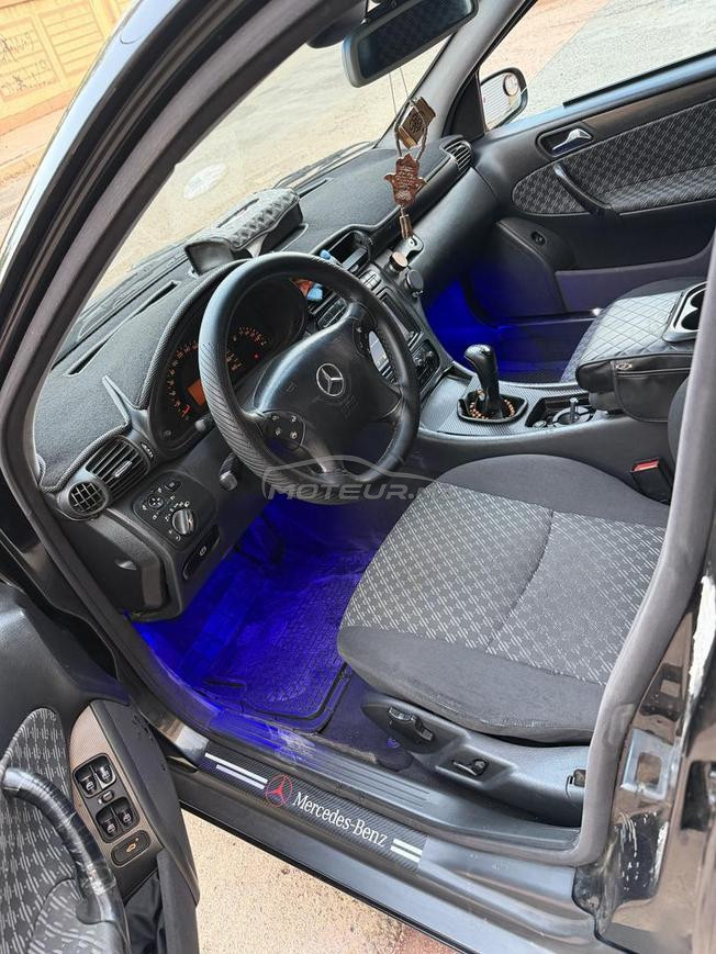 Mercedes-benz bon état momkin ropriz
