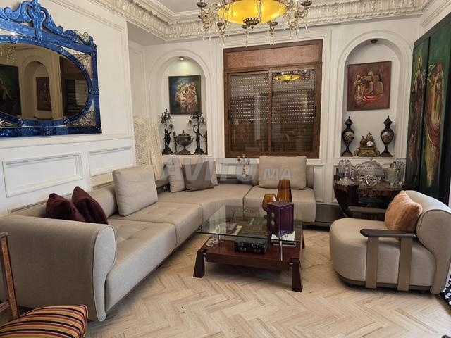 Prestigieux ce grand salon en L modulaire et élégant