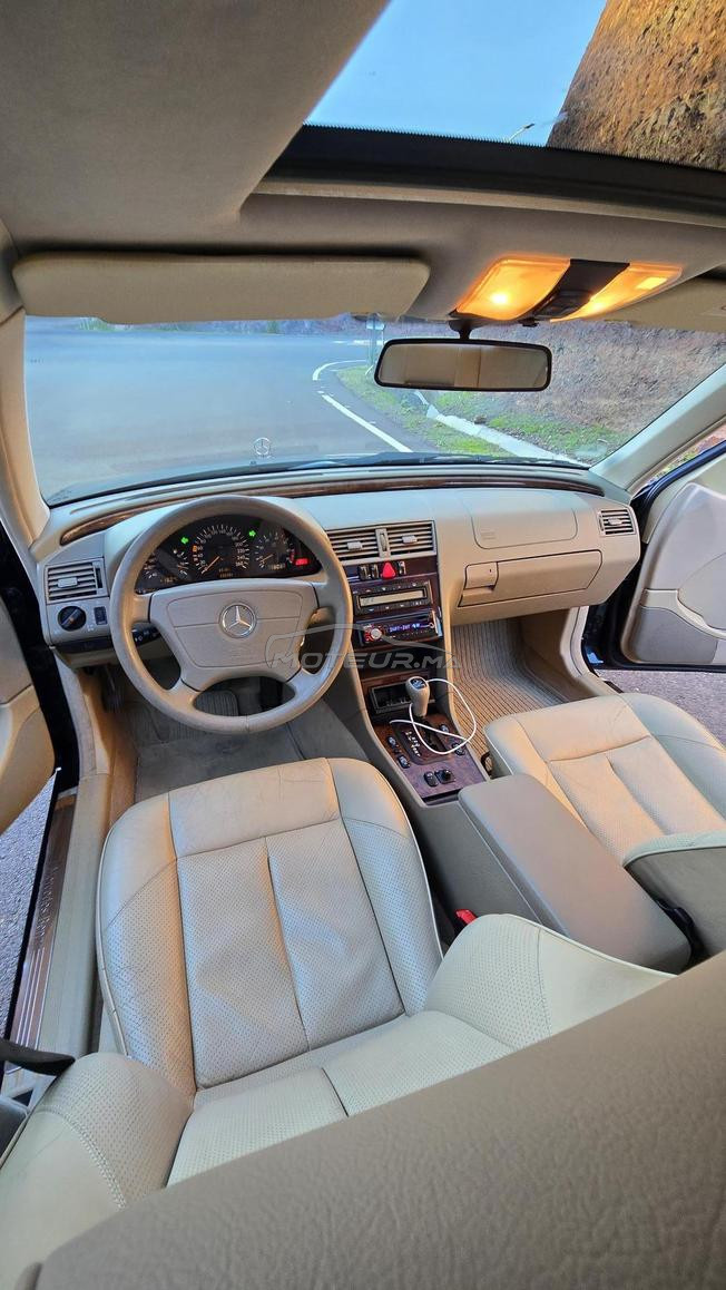 Mercedes C240