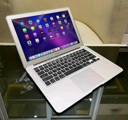 MacBook i5 Slime air Ram 8 disque SSD batterie 5h - 2