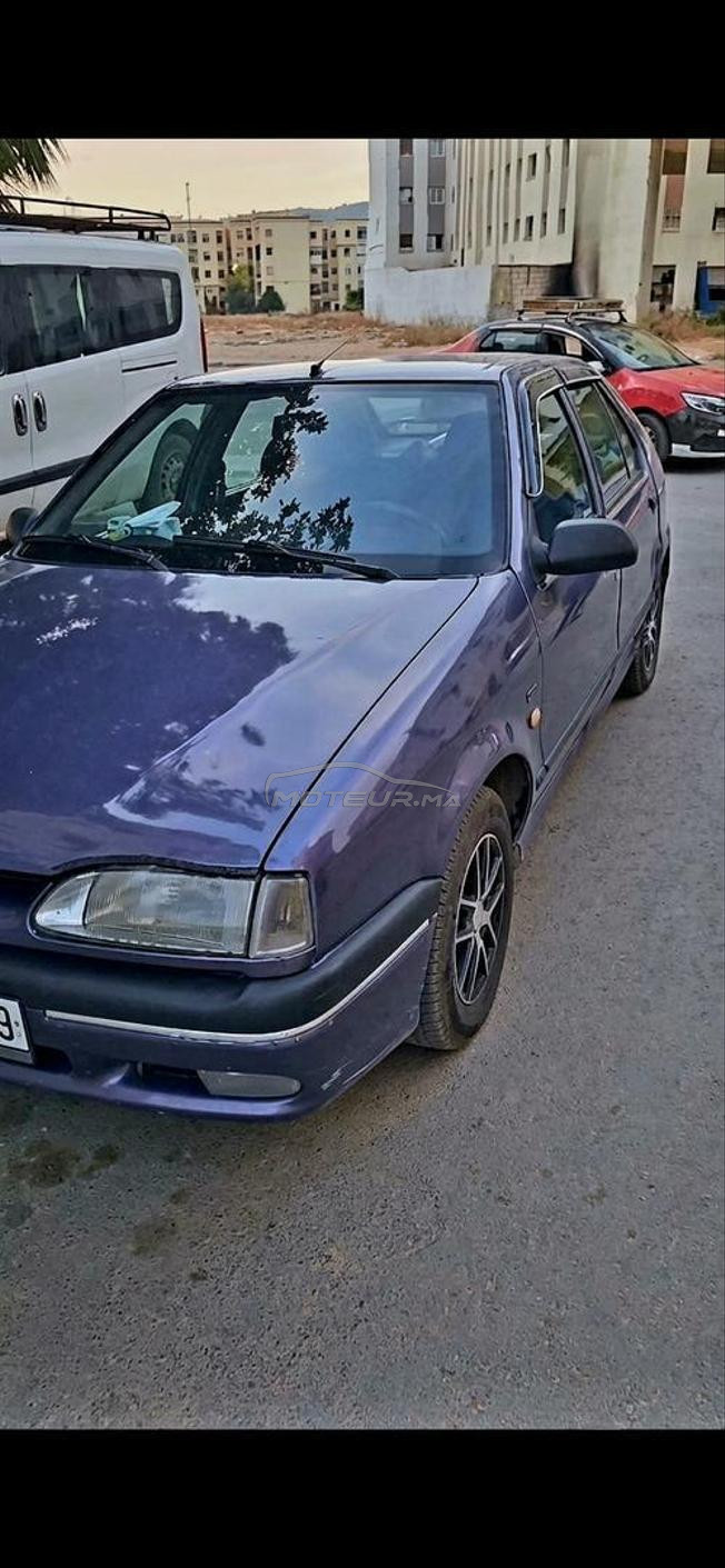 RENAULT 19