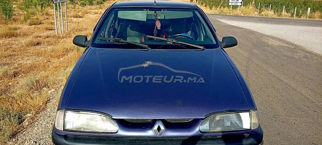 RENAULT 19