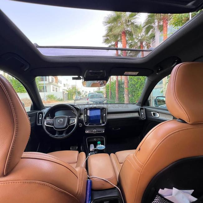 volvo cx40 
