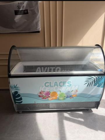 À vendre – Vitrine à glaces professionnelle ISA