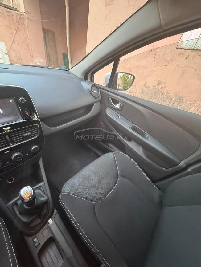 Renault clio essence à vendre 