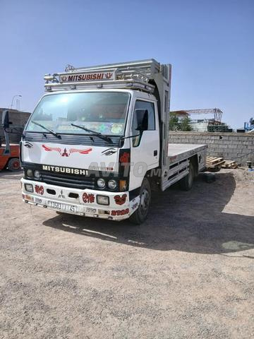 Camion Mitsubishi FK