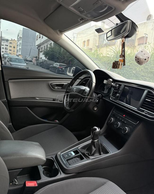 Seat Leon Black Line | 1ʳᵉ main |