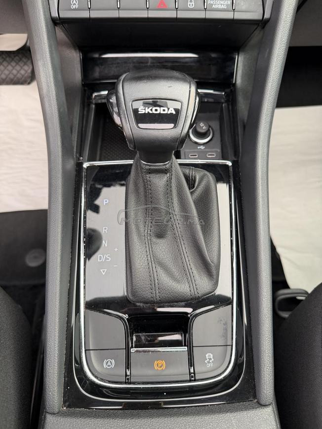 Skoda karoQ 2.I automatique