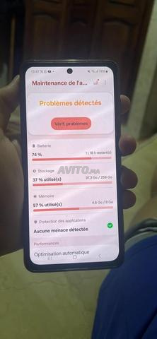 سامسونج A72 256 جيجا/8 جيجا رام أصلي 1200 درهم السعر ثابت