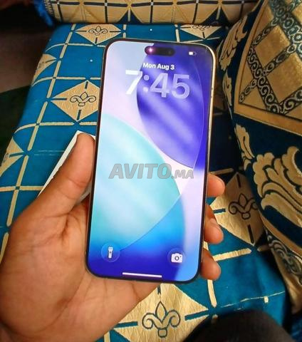 آيفون 15 برو ماكس Esim
