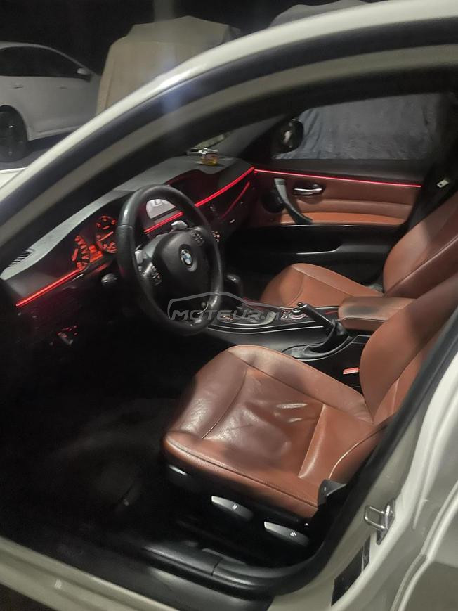 BMW Série 3 Diesel Automatique 2011 à Agadir