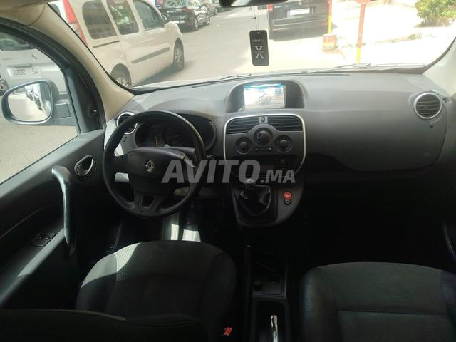 Renault Kangoo Diesel toutes options faible km - 2