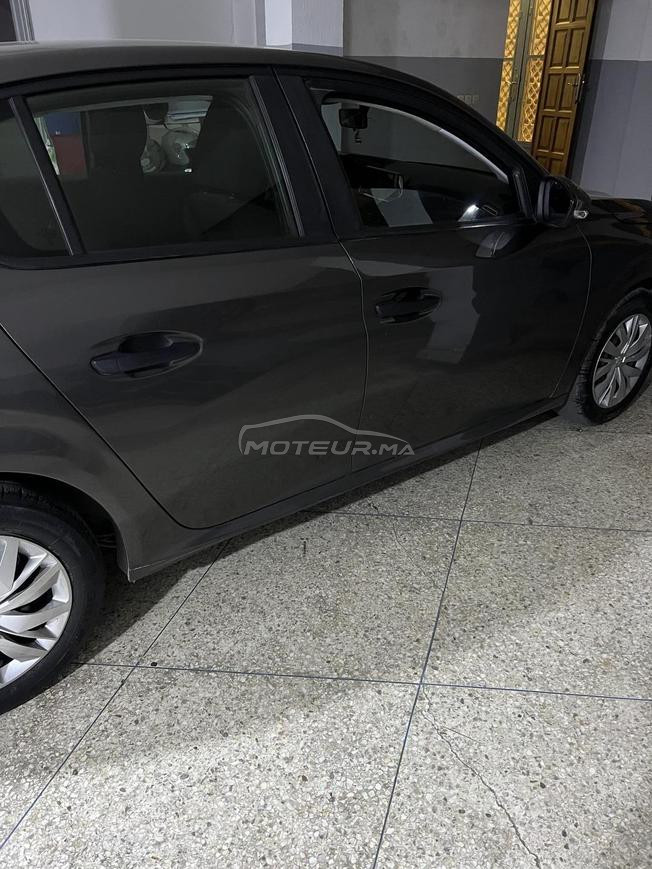 Peugeot 208 Essence Manuelle 2020 à Tanger