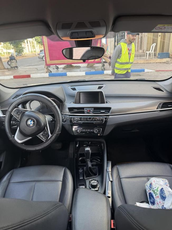BMW X1 très bon état 