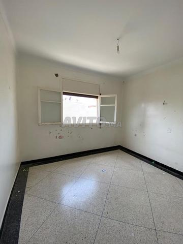 Appartement à louer près du lycée plateau