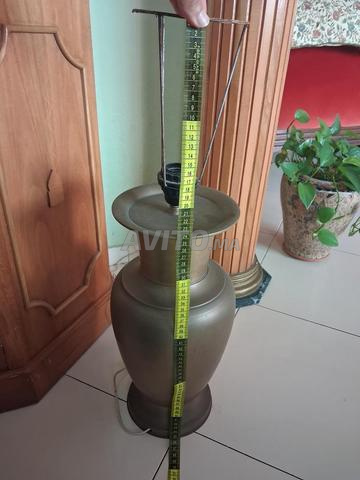 مصباح نحاسي قديم جداً