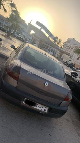رينو ميجان ديزل يدوية 2004 في الداخلة - 2