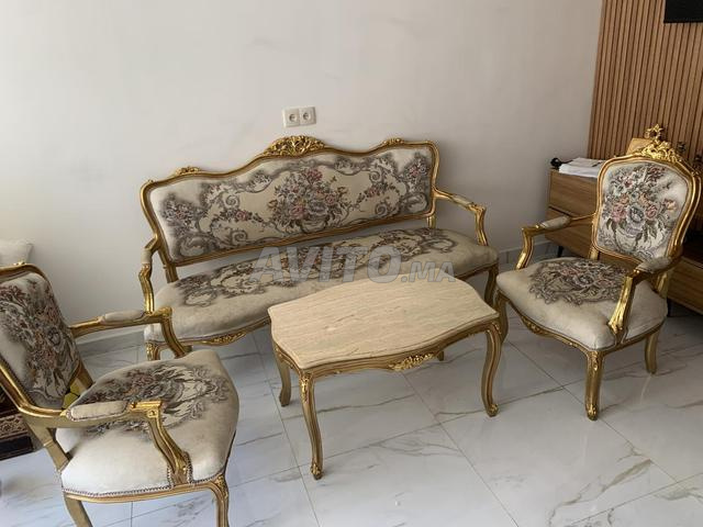 Magnifique Salon Style Louis XV Doré avec Table. - 2