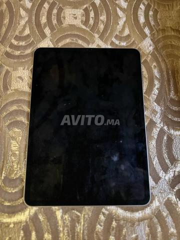 iPad Pro 11 (4ème génération) M2 128 Go Excellent - 2