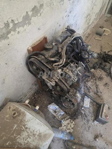 محرك بيجو 205 - 2