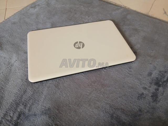 حاسوب HP بحالة جيدة