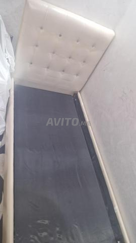 2 lits sans matelas (cadre et sommier) - 2