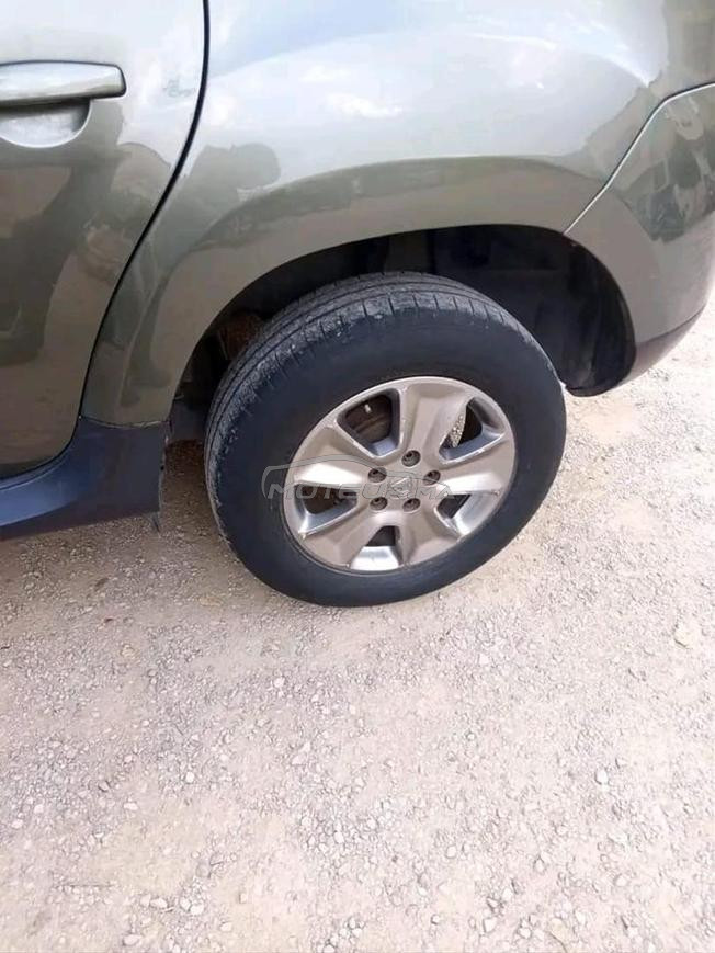 سيارة دوستر للبيع 