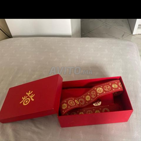 حقيبة حمراء صينية جديدة جداً لم تُلبس أبداً - 2