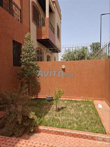 Vente spacieuse villa avec jardin - 2