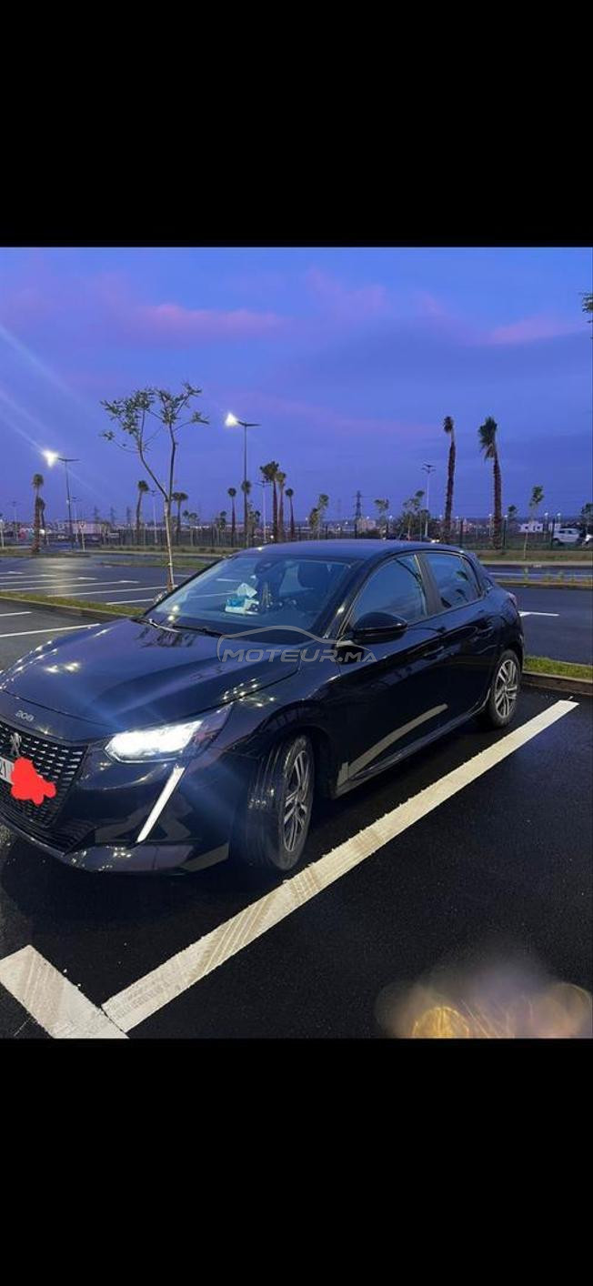 Peugeot 208 Diesel Manuelle 2023 à Kénitra